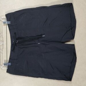04088 Eddie Bauer black tech fabric nylon shorts 10